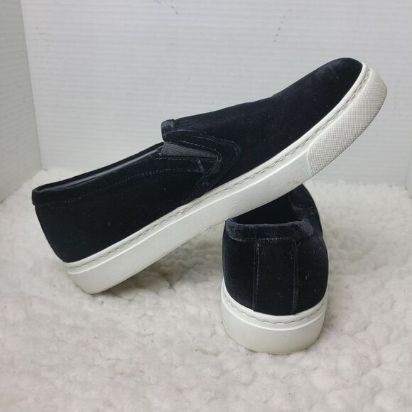 M. Gemi The Cerchio Velvet Womens Slip On Size 8.5 Black Sneakers Shoes main image 7